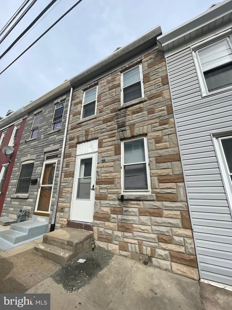 Property Photo: 927 Church Street PA 19601