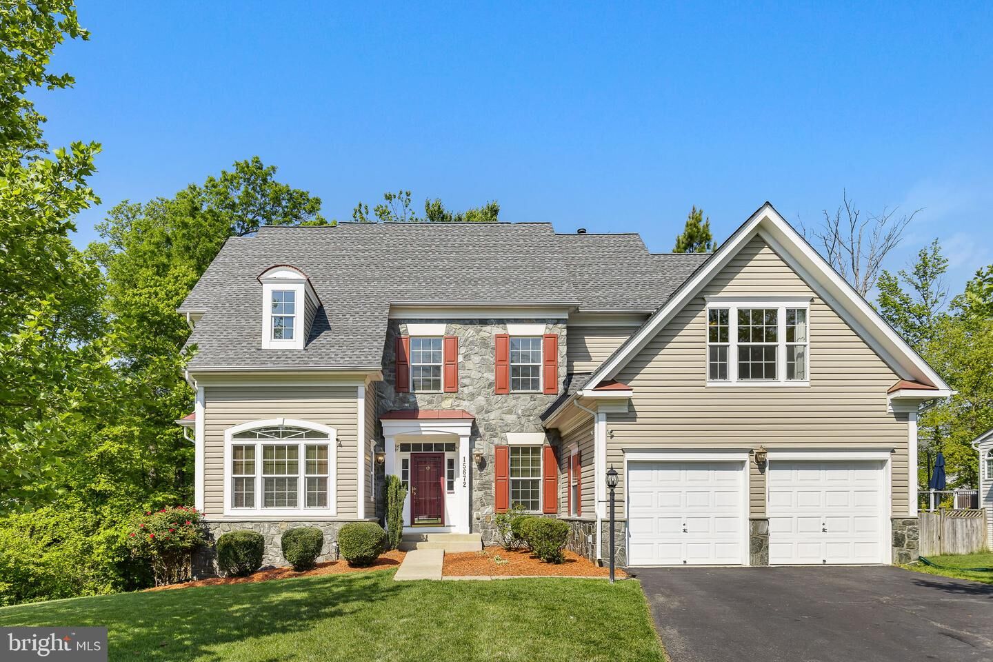 Property Photo: 15672 Altomare Trace Way VA 22193