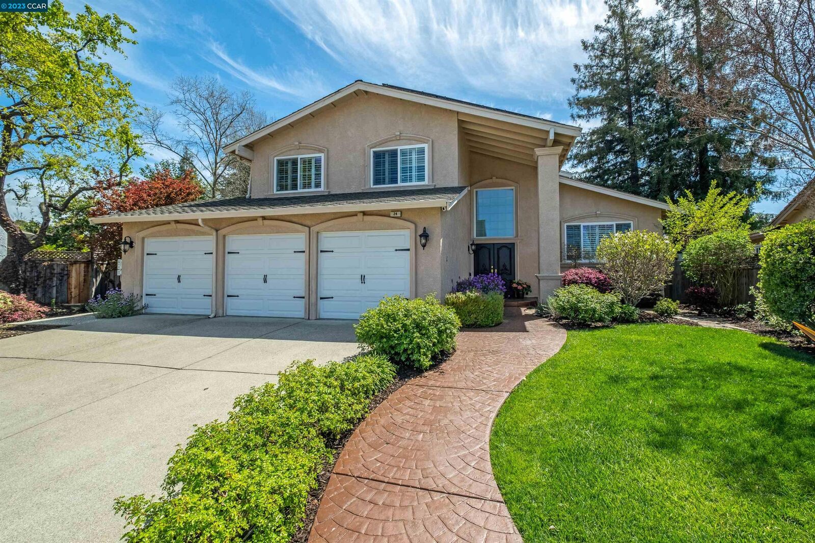 Property Photo:  24 Pebble Ct  CA 94583 