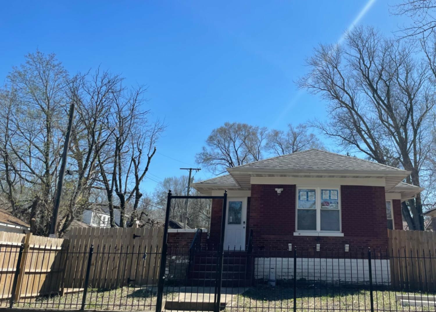 Property Photo: 523 W 43rd Avenue IN 46408