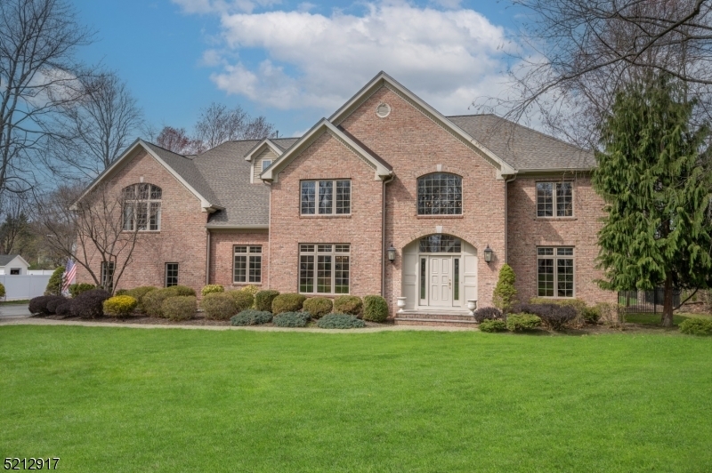 Property Photo: 6 Canterbury Ct NJ 07945