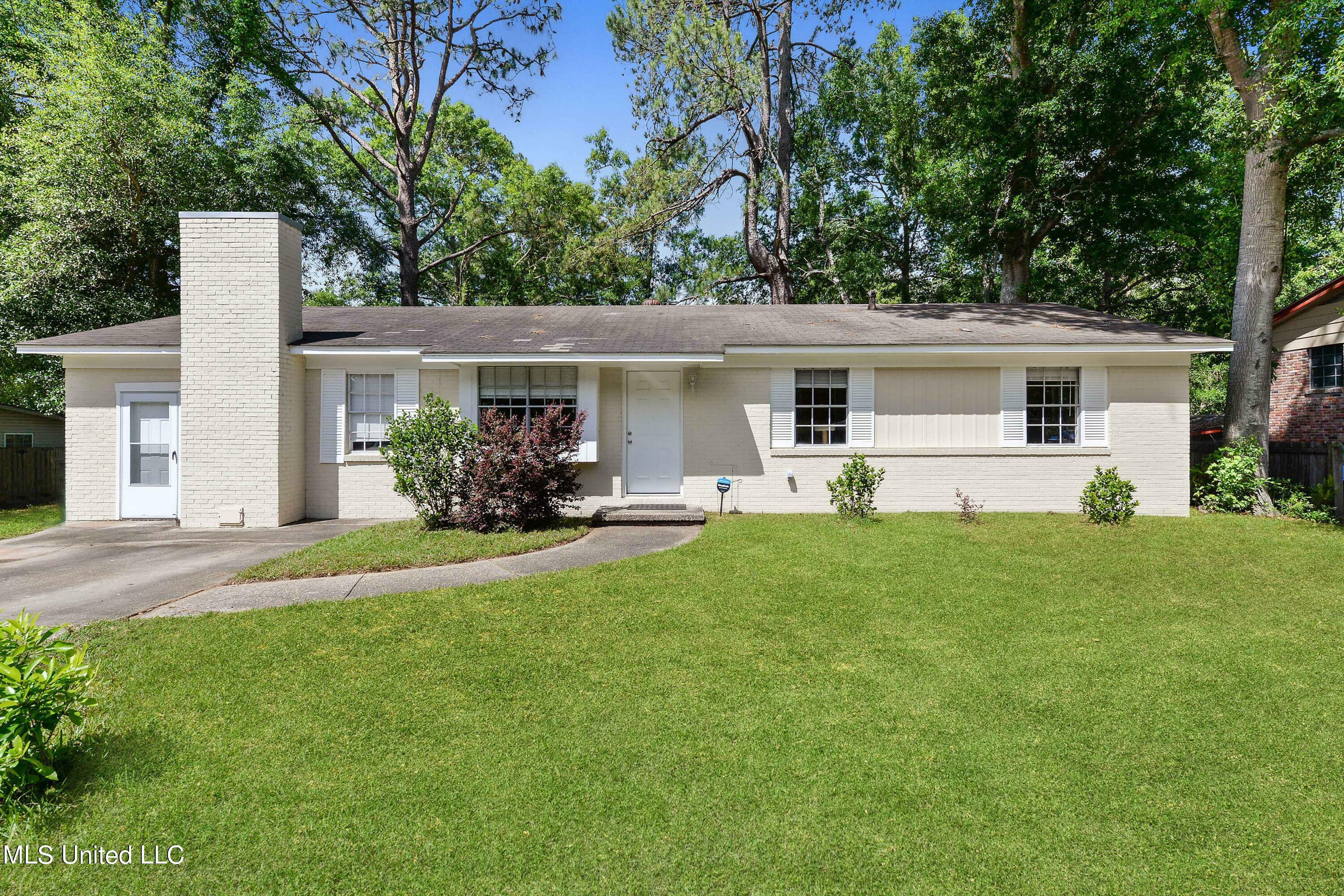 Property Photo: 2115 Millswood Road MS 39466