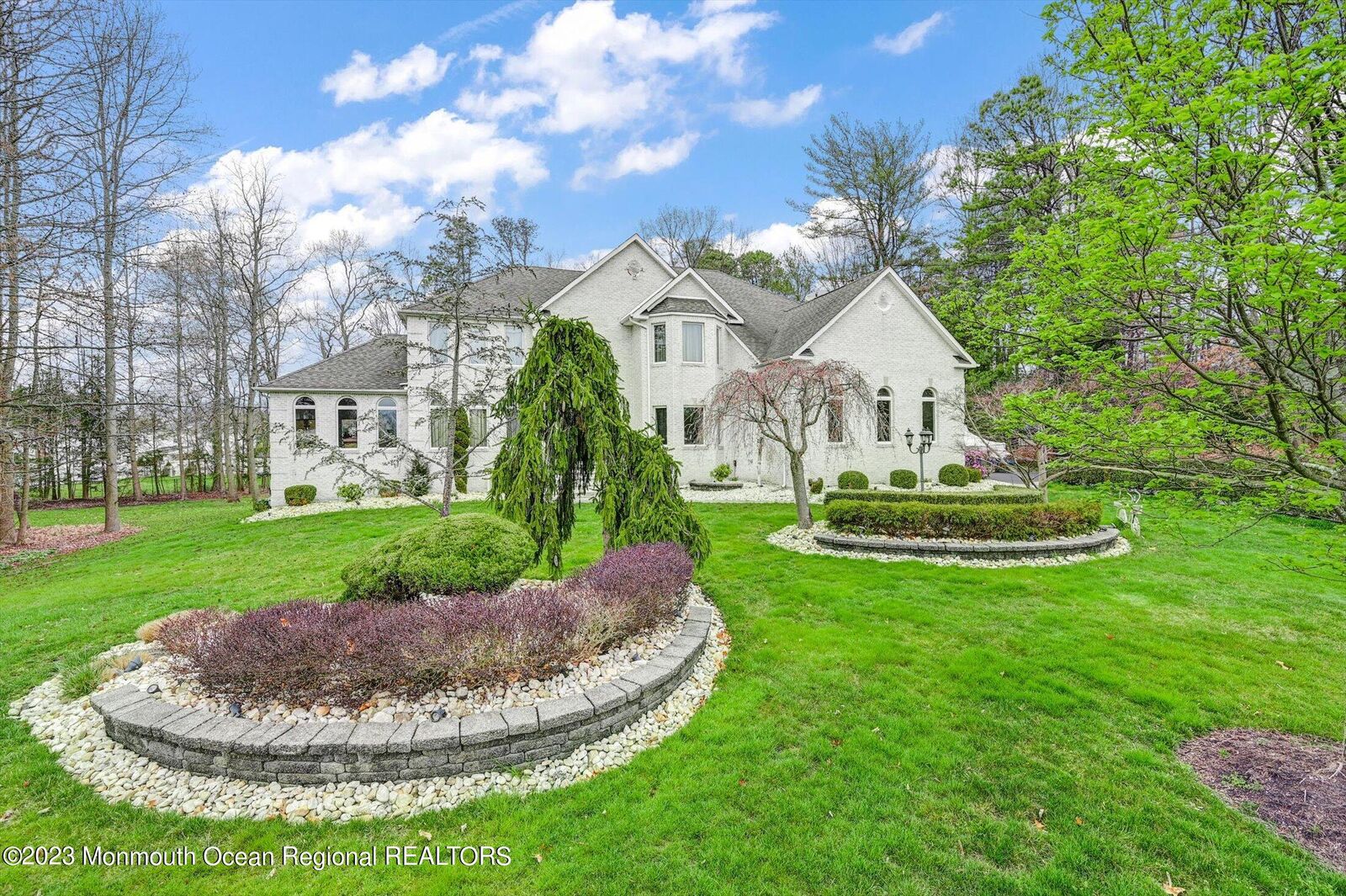 Property Photo:  6 Welner Court  NJ 07726 