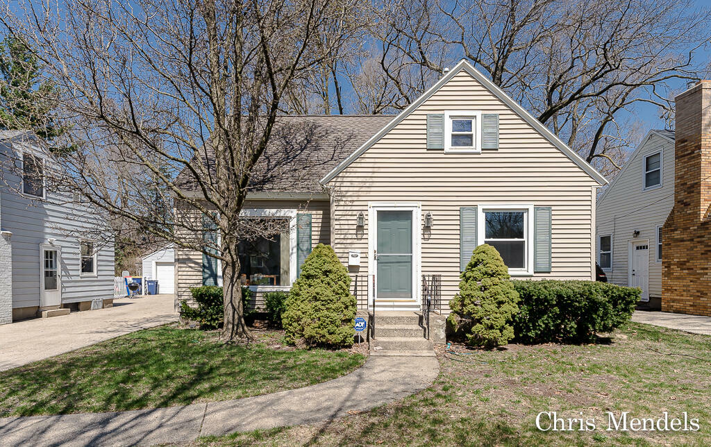 Property Photo: 1133 Griswold Street SE MI 49507