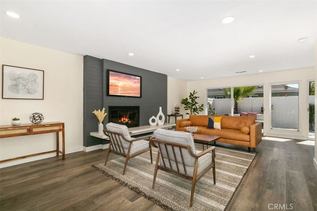 Property Photo:  2510 University Drive  CA 92660