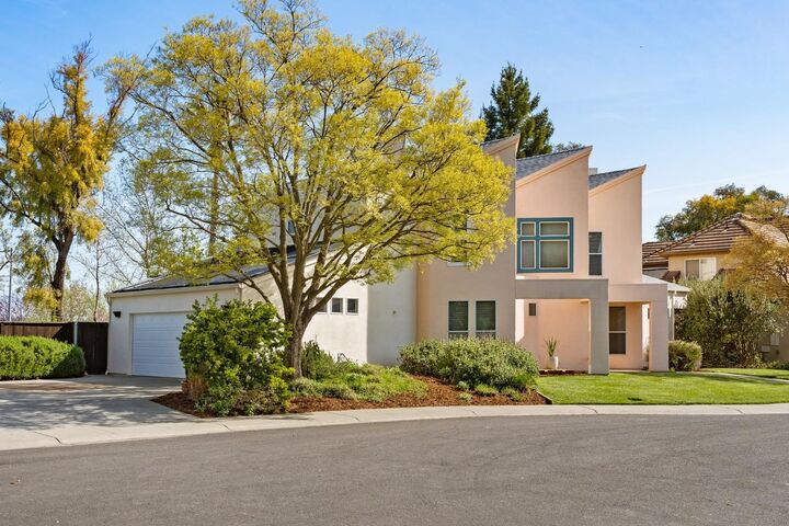 715 Mockingbird Place  Davis CA 95616 photo