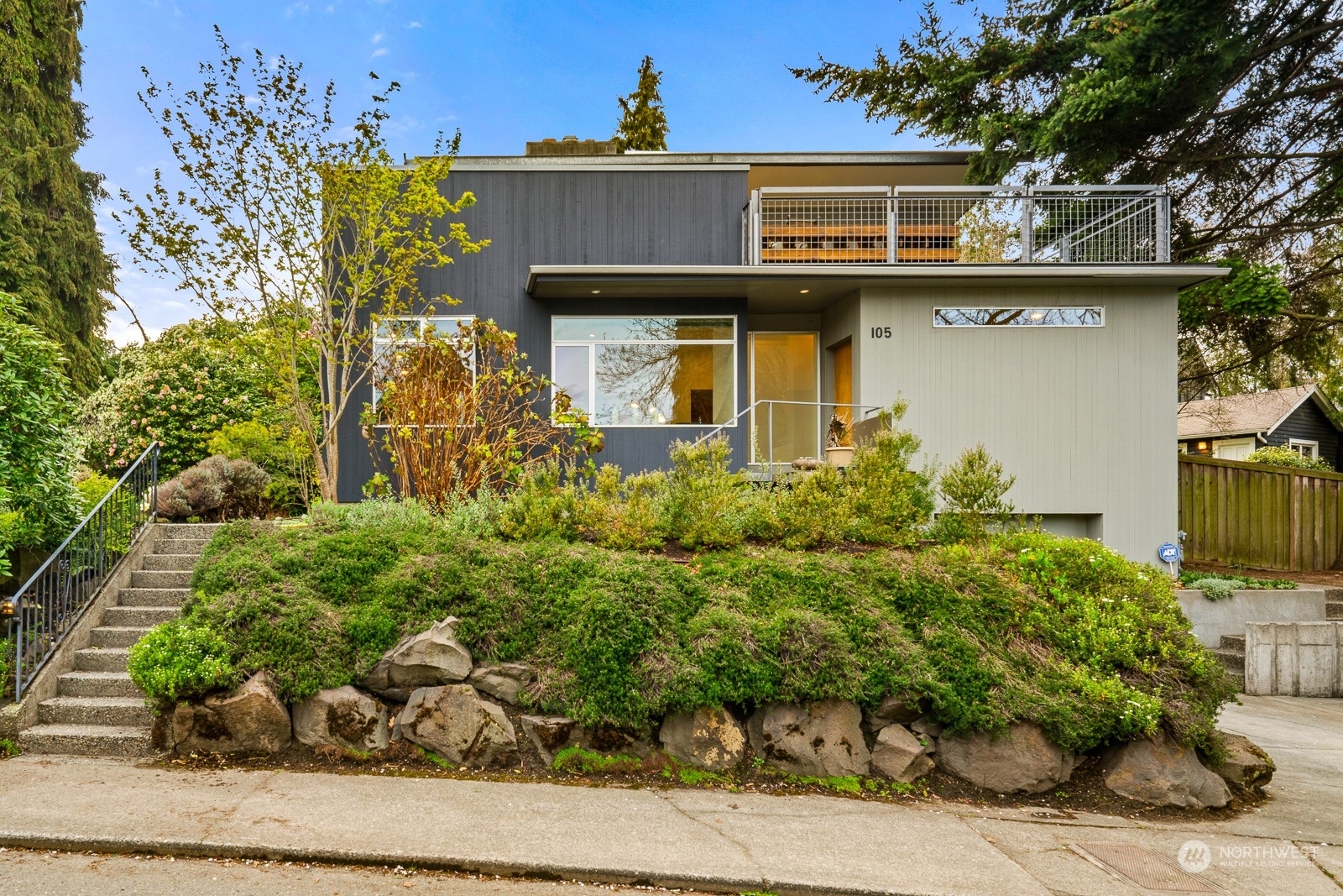 Property Photo:  105 Maiden Lane E  WA 98112 