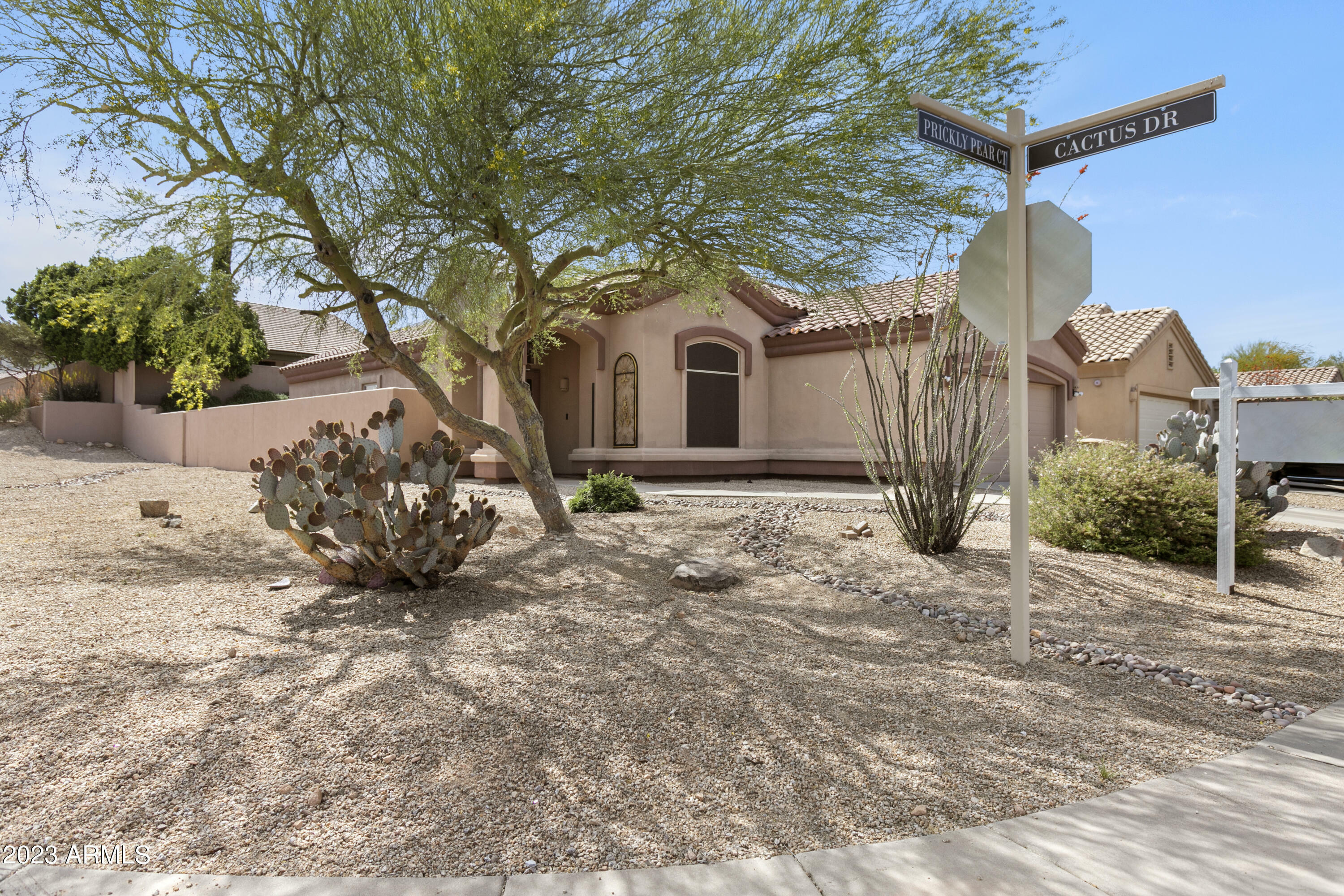 Property Photo: 14422 N Prickly Pear Court AZ 85268