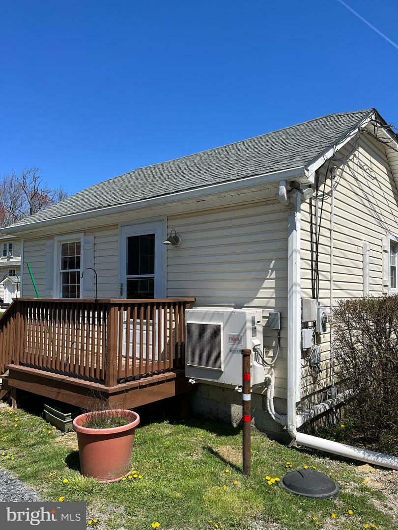 Property Photo:  462 Route 31 N  NJ 08530 