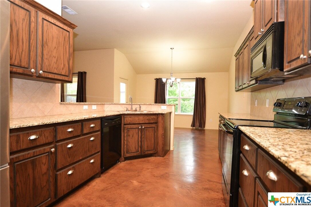 Property Photo: 2529 Heartland Avenue TX 76522
