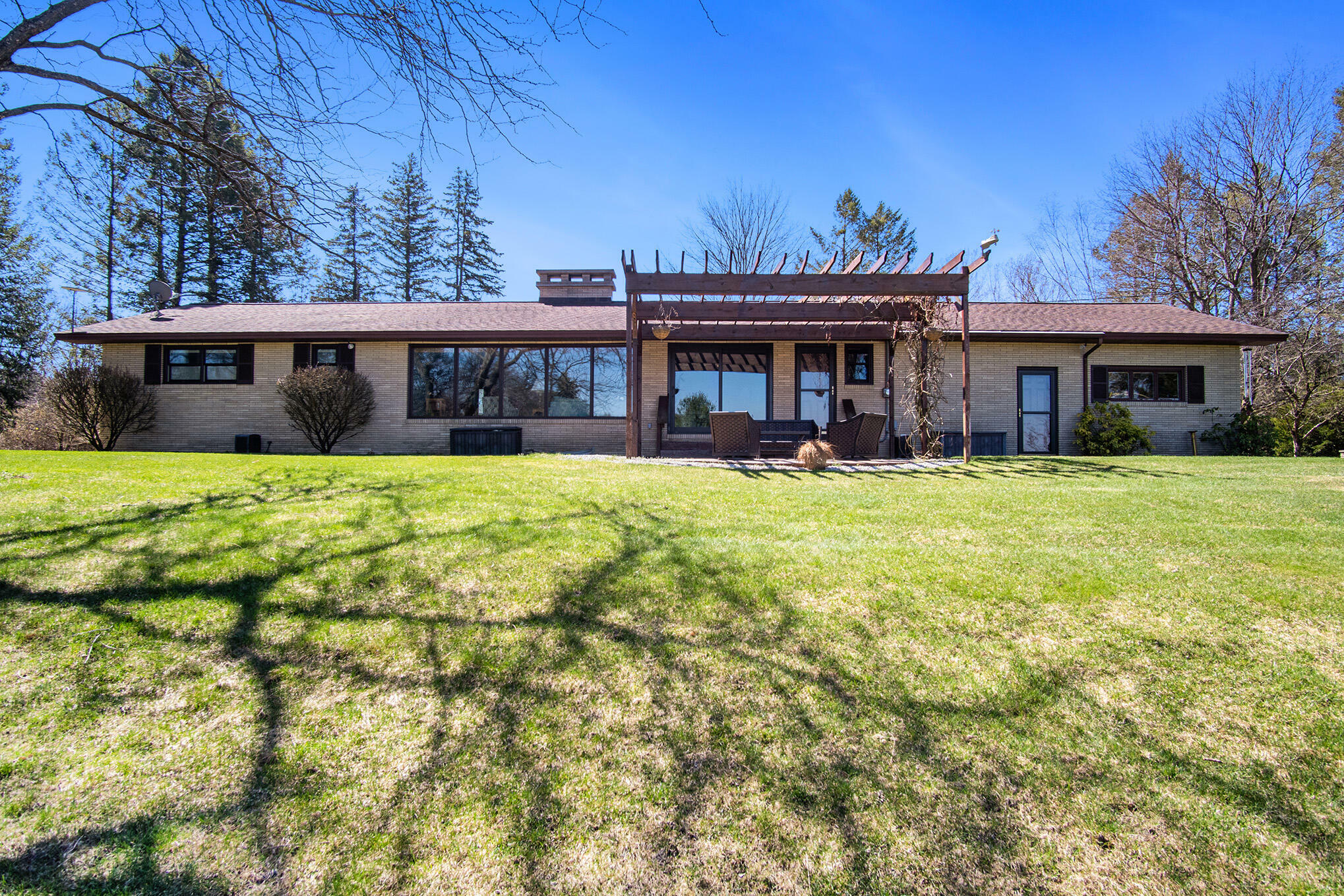 Property Photo:  346 Orchard View Drive  MI 49455 