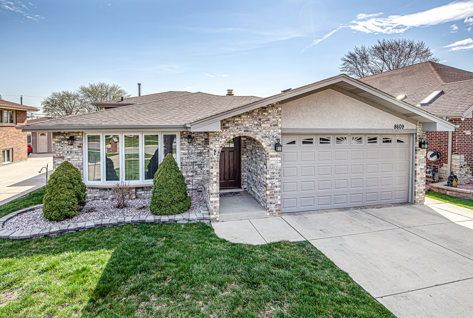 Property Photo:  8609 S 78th Avenue  IL 60455 