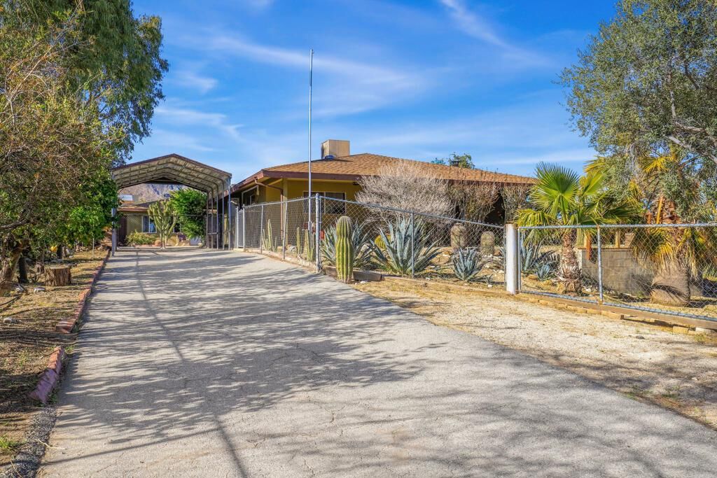 Property Photo:  49094 Hibiscus Drive  CA 92256 