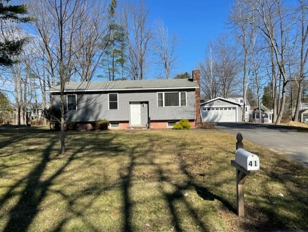 Property Photo:  41 Leonard Lane  ME 04468 