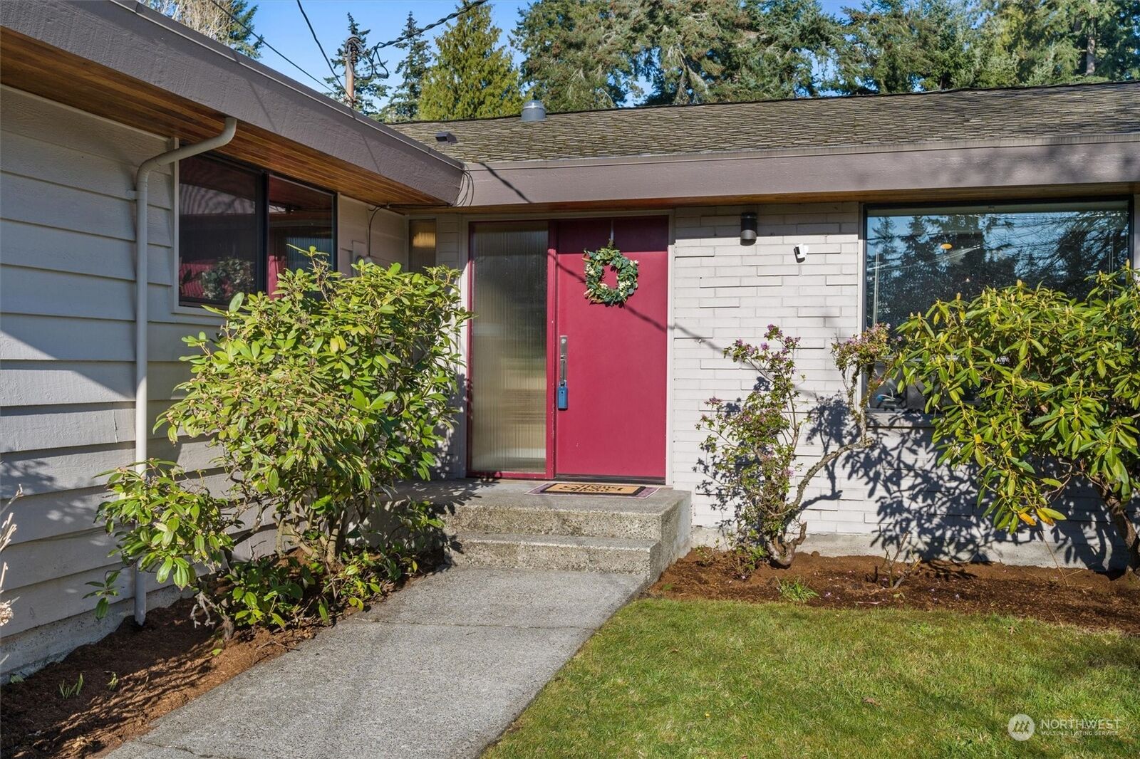 Property Photo:  18024 3rd Avenue NW  WA 98177 