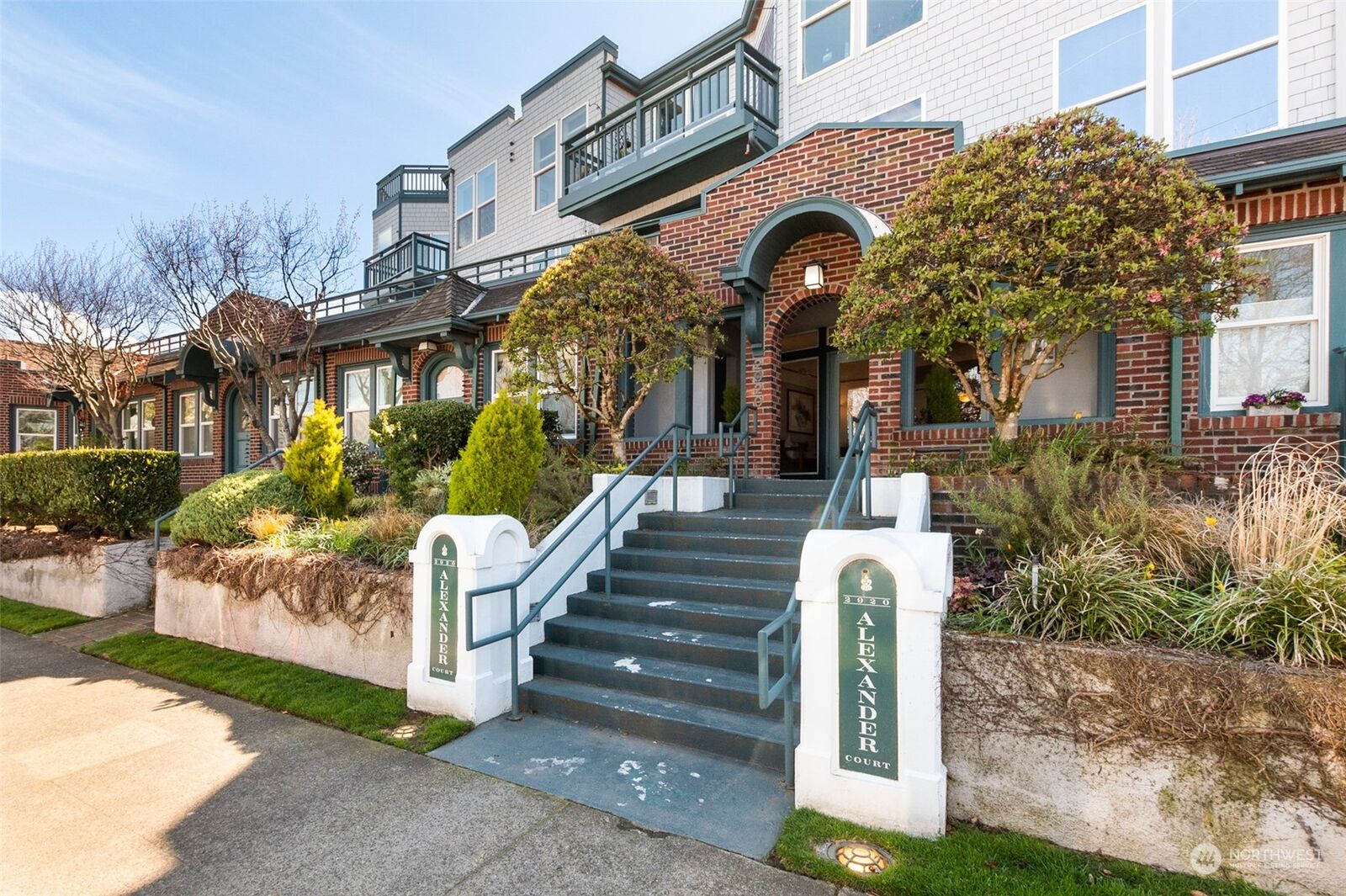 Home for sale in Seattle 2920 Alki Avenue SW 205, Seattle, WA 98116