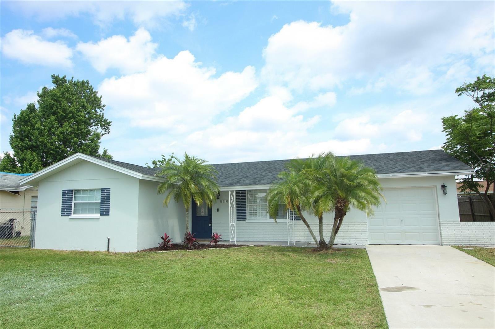 Property Photo:  8219 Shriver Drive  FL 32822 