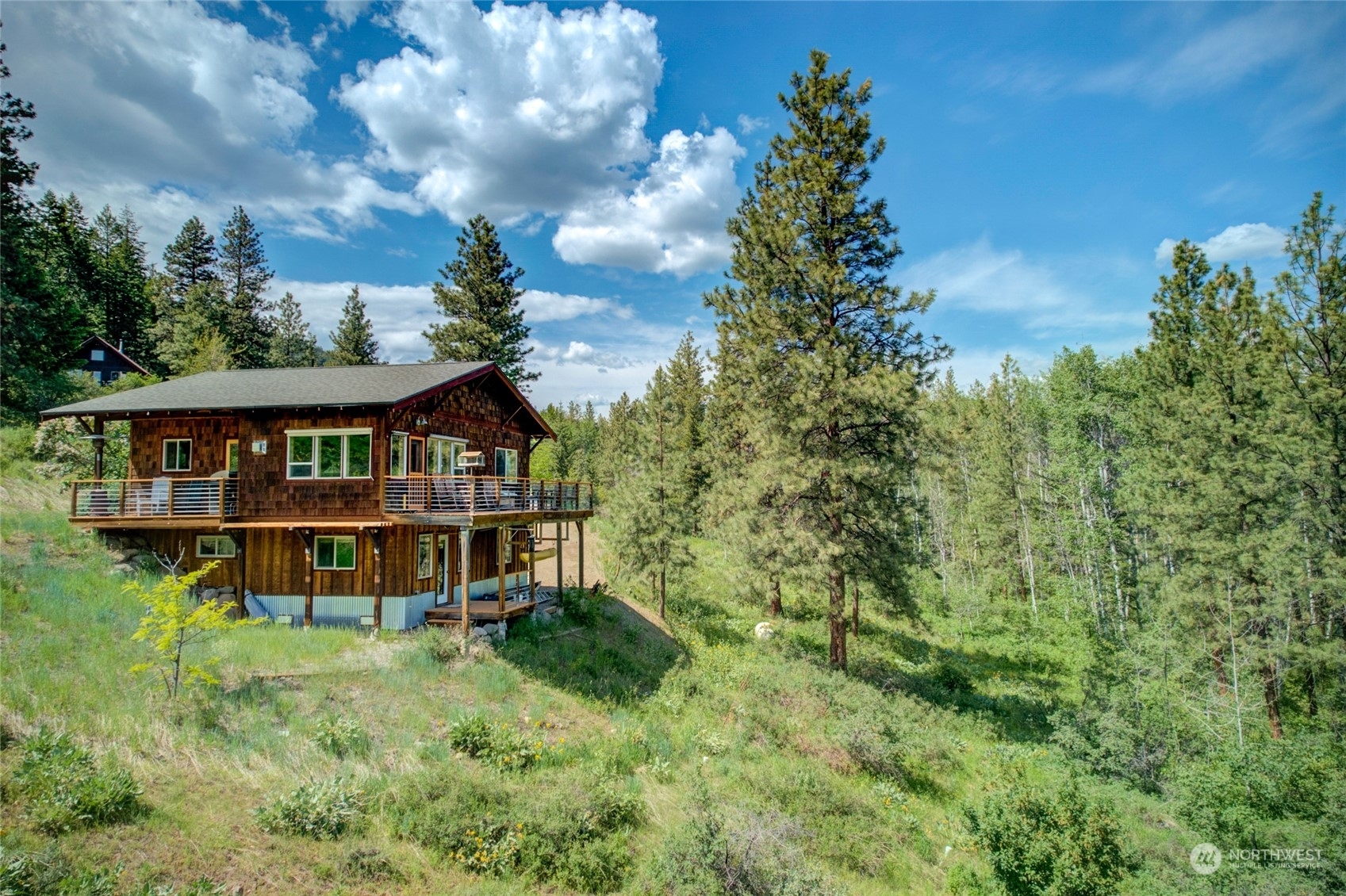 Property Photo:  52 Whitebark Lane  WA 98862 