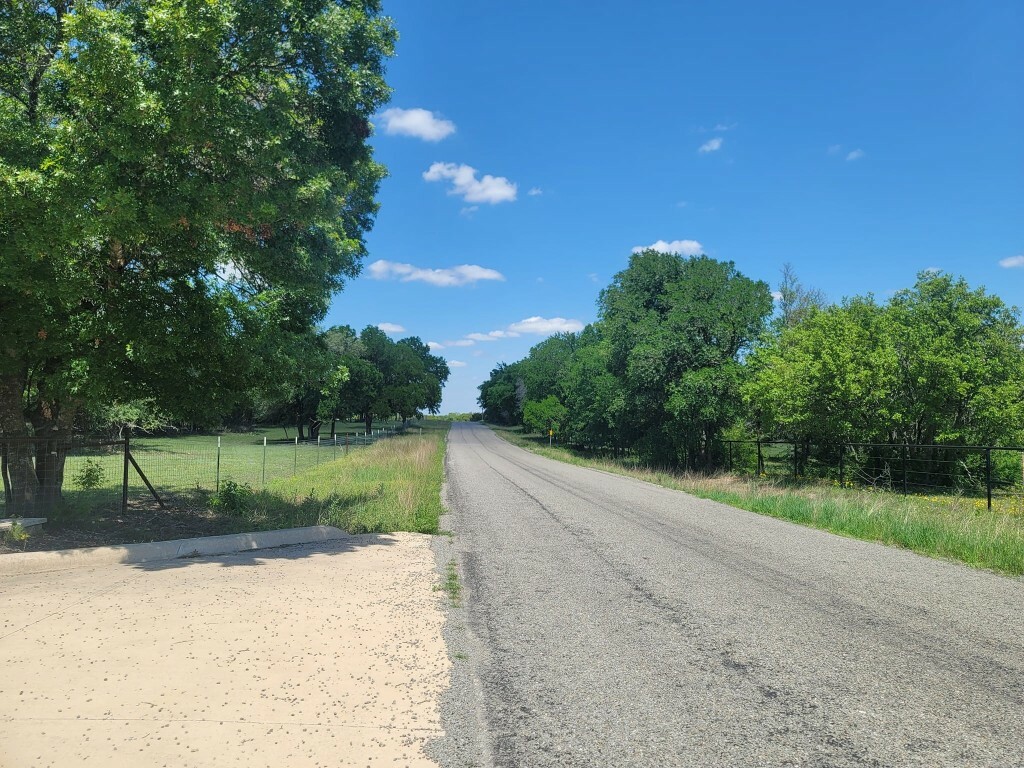 Property Photo:  6985 County Road 200  TX 78642 