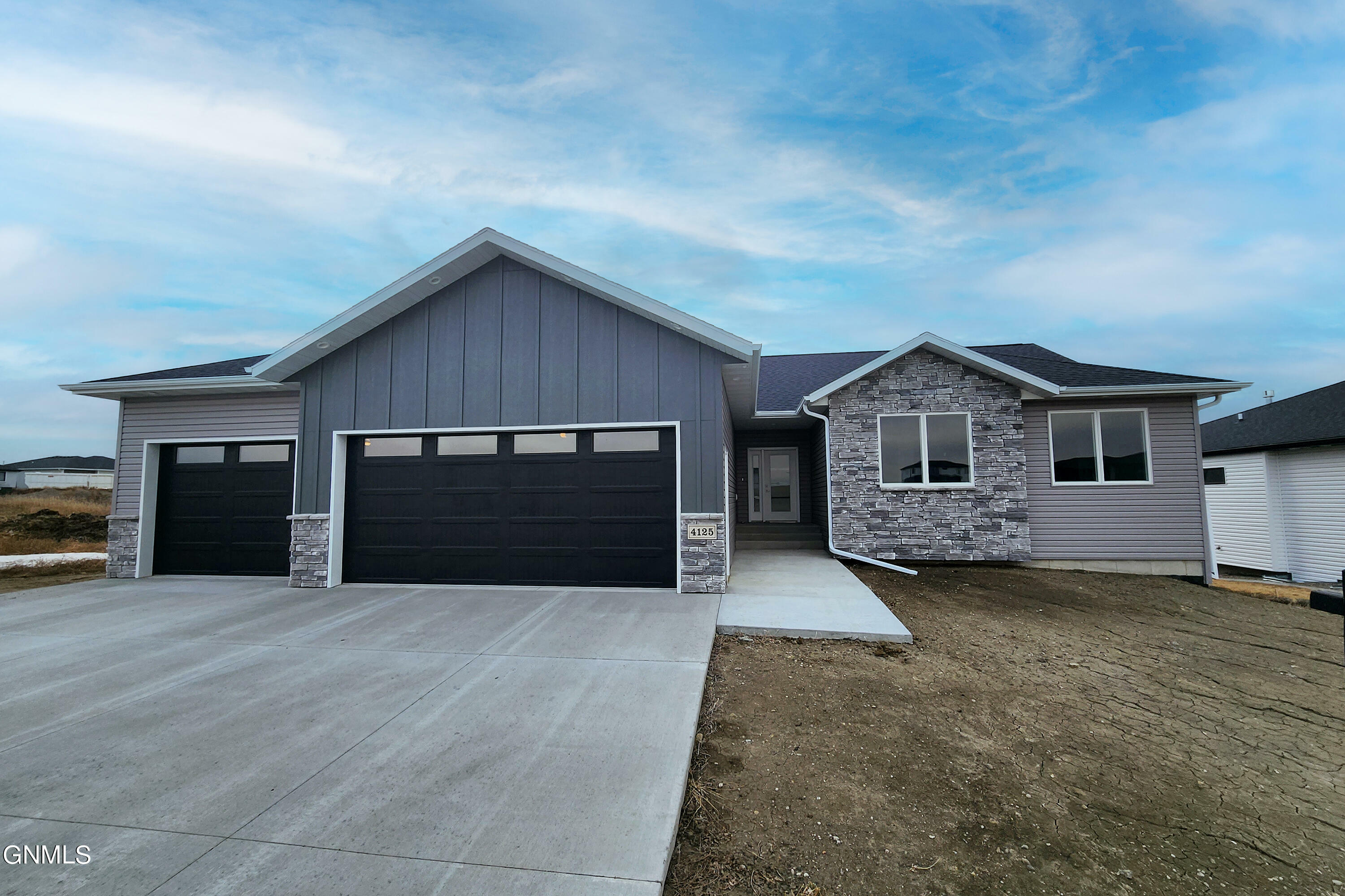 Property Photo:  4125 Herd Place  ND 58503 