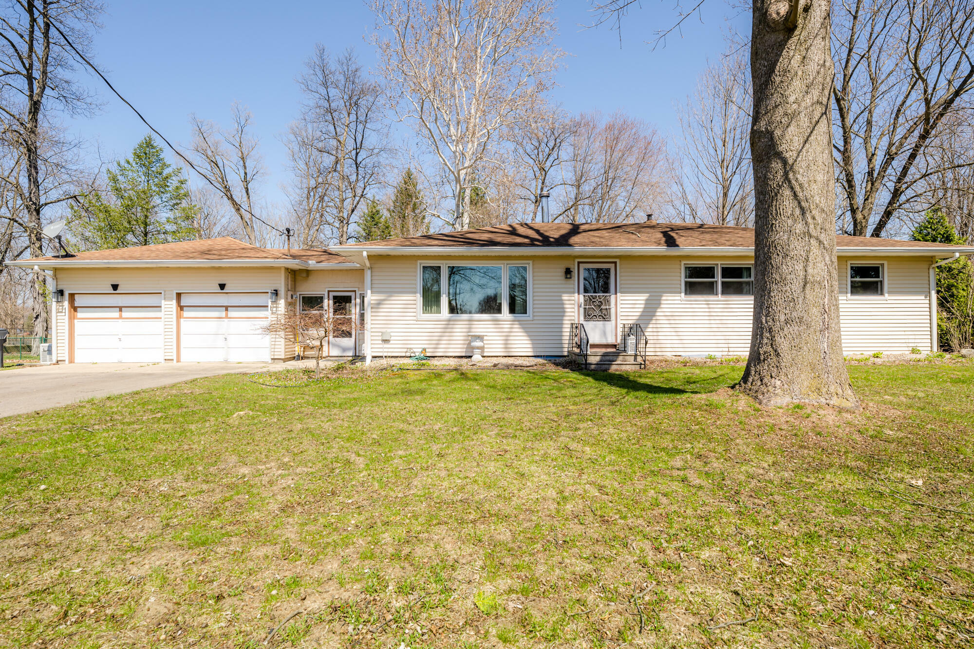 Property Photo:  7117 Little Paw Paw Lake Road  MI 49038 