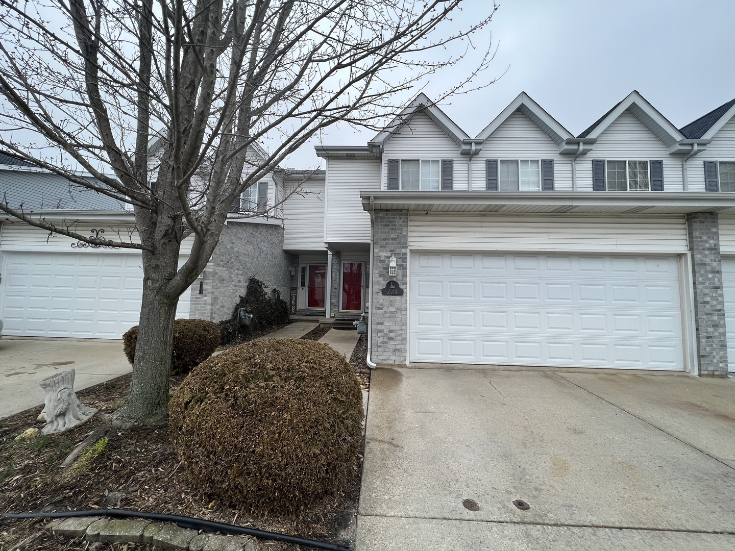 Property Photo:  224 Harbor Landing  IL 60408 