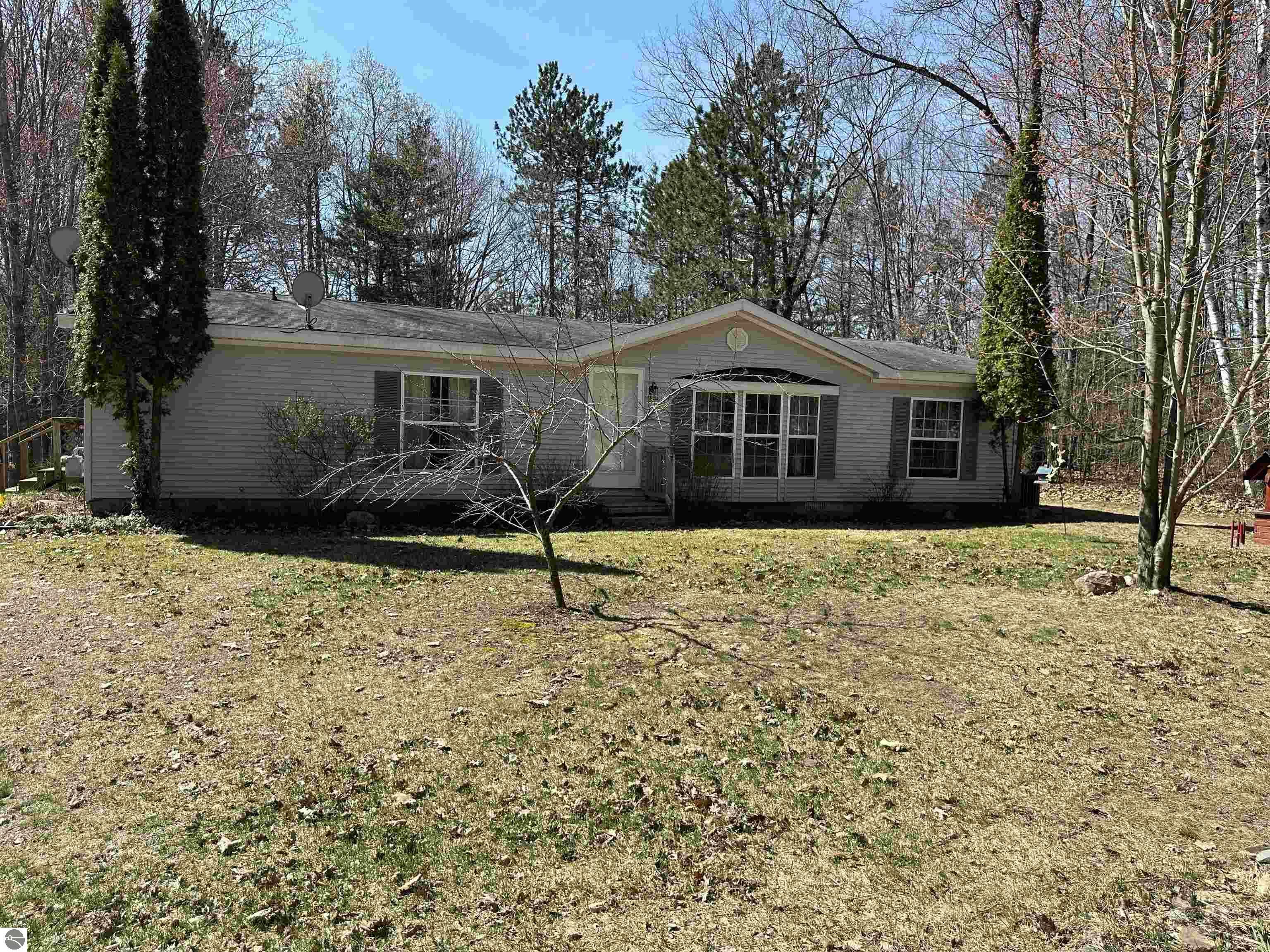 Property Photo: 1909 Autumn Drive MI 48622