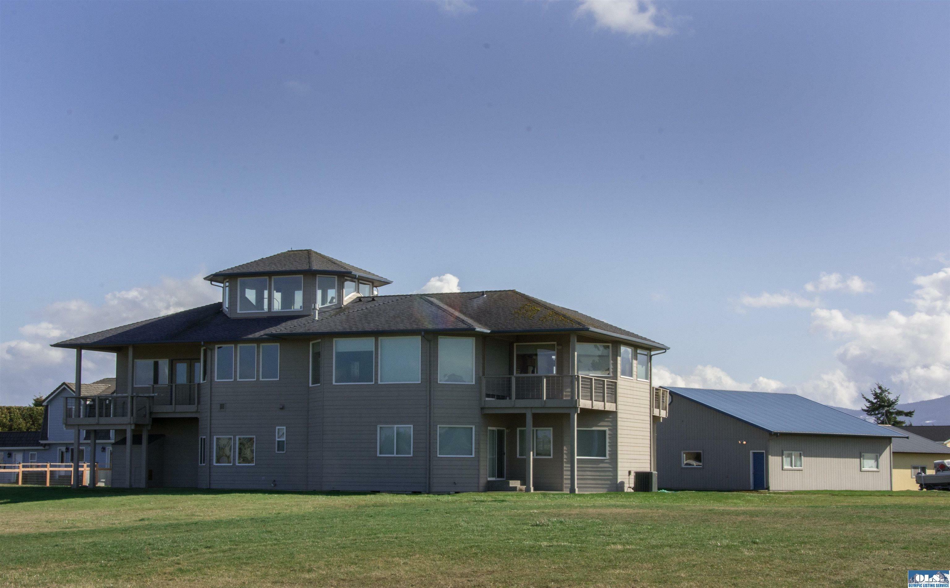 Property Photo: 70 Greywolf Air Ct WA 98382