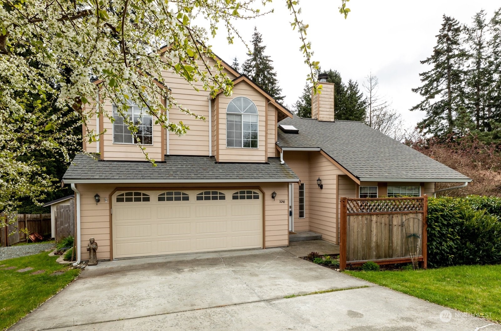 Property Photo:  1046 NE Taftson Street  WA 98277 