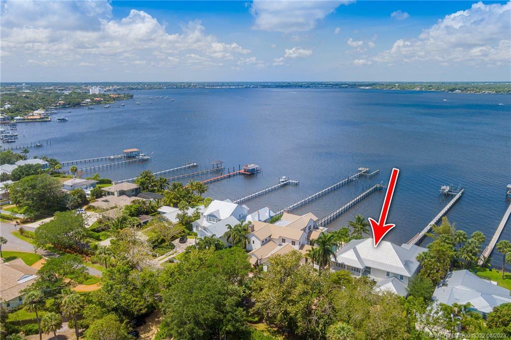 Property Photo:  1455 SE Riverside Drive  FL 34996 