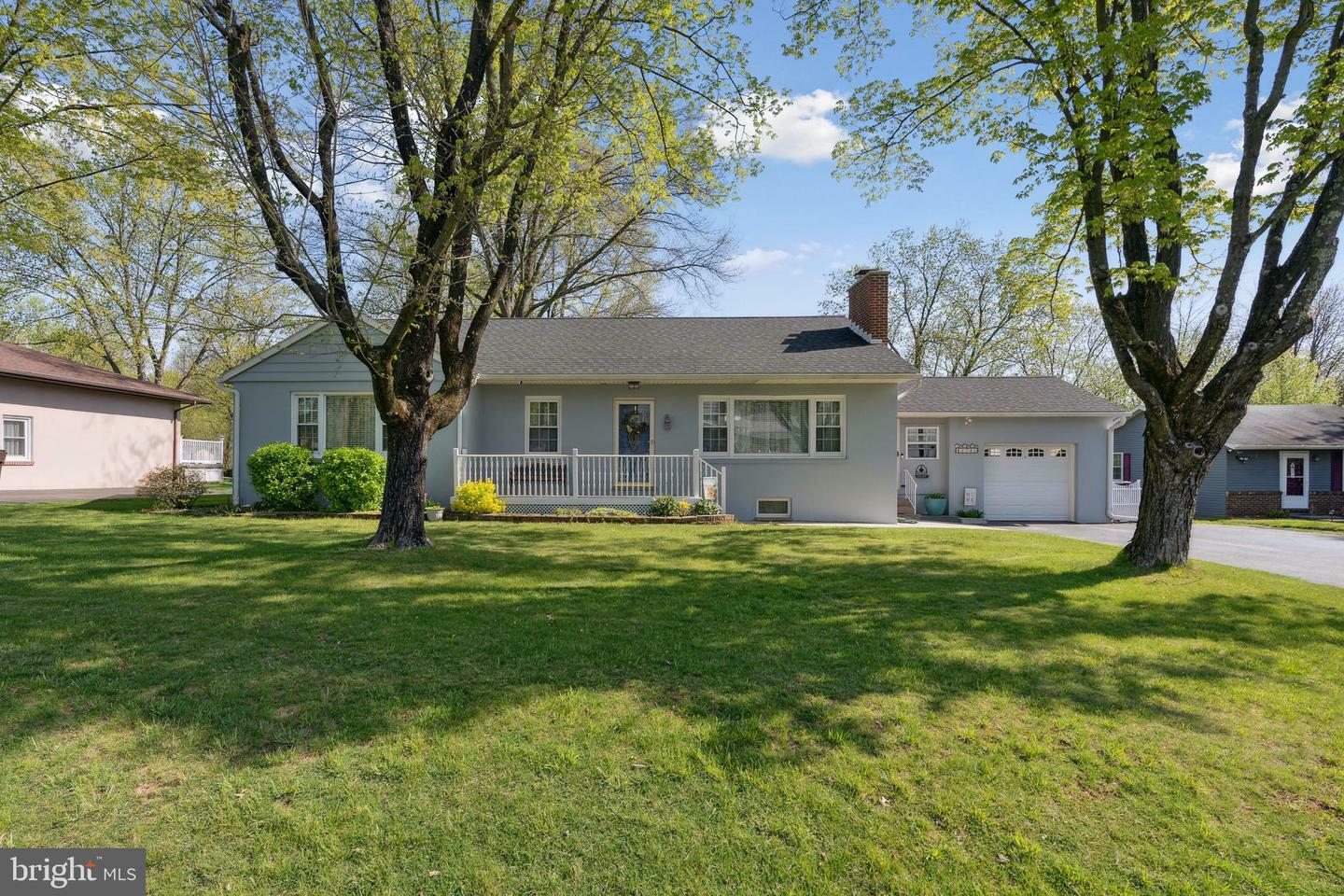Property Photo: 1741 N Old Bethlehem Pike PA 18951