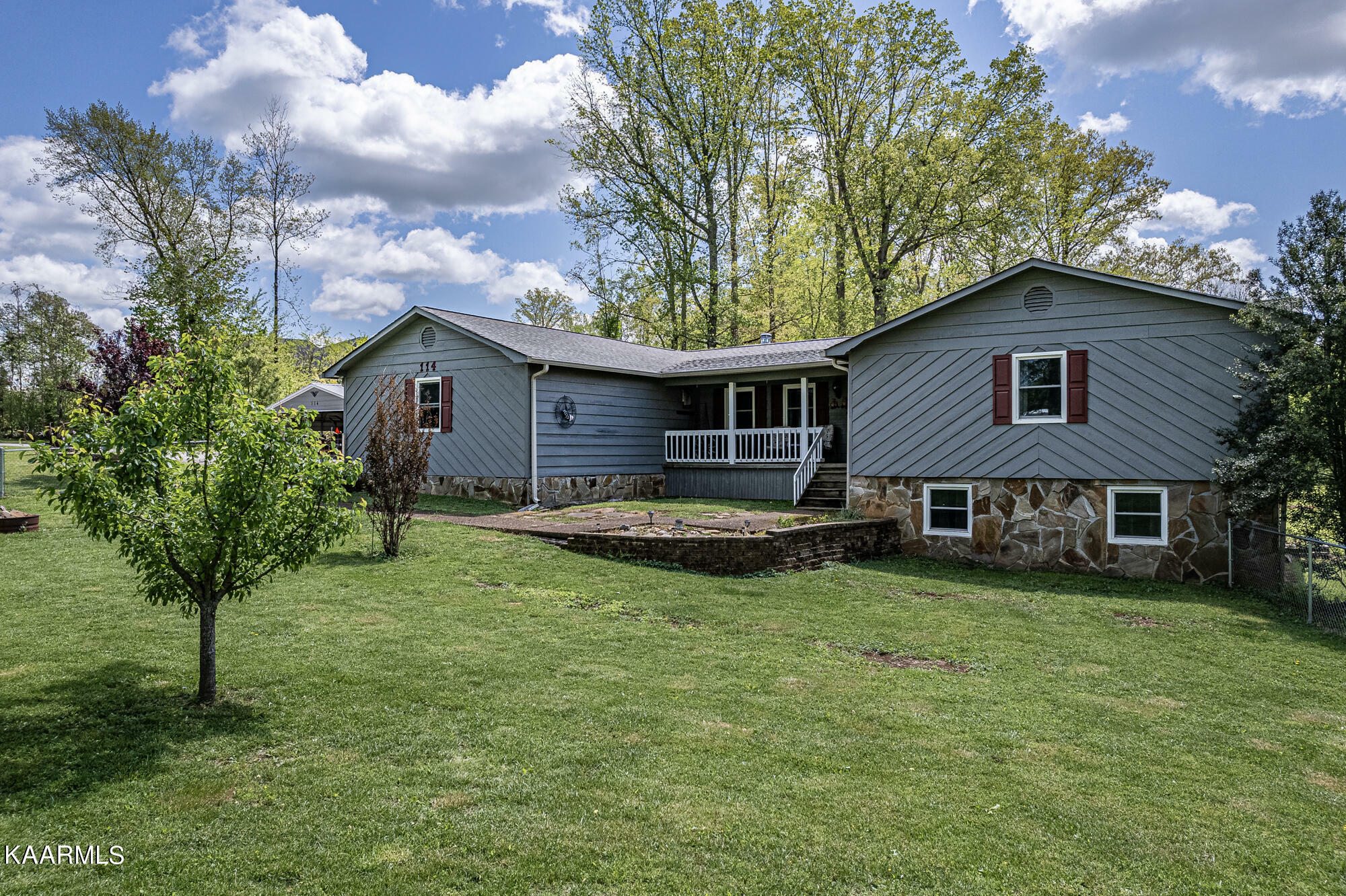 Property Photo:  114 County Road 362  TN 37826 