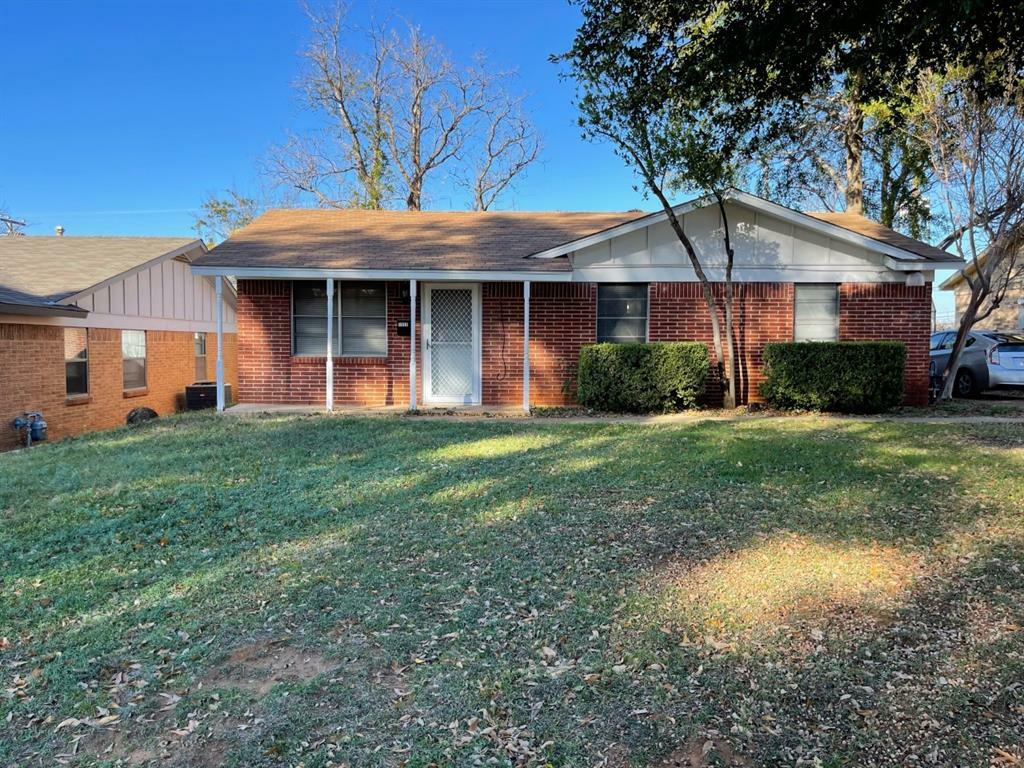 Property Photo:  1013 Paula Drive  TX 76012 