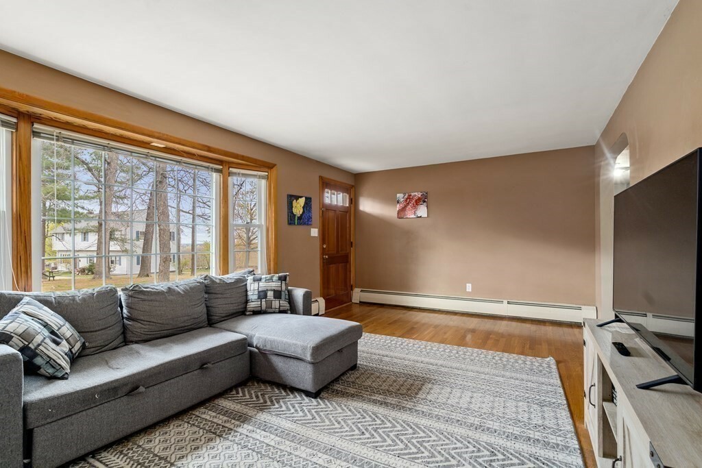 Property Photo:  37 Woodside Dr  MA 01519 