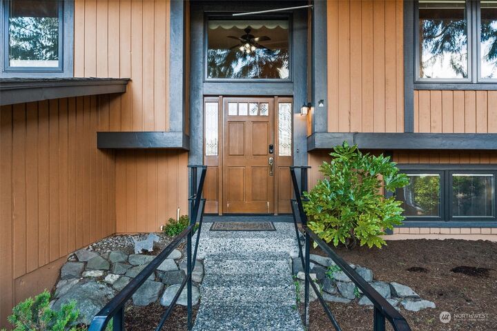 Property Photo:  8302 NE 121st Place  WA 98034 