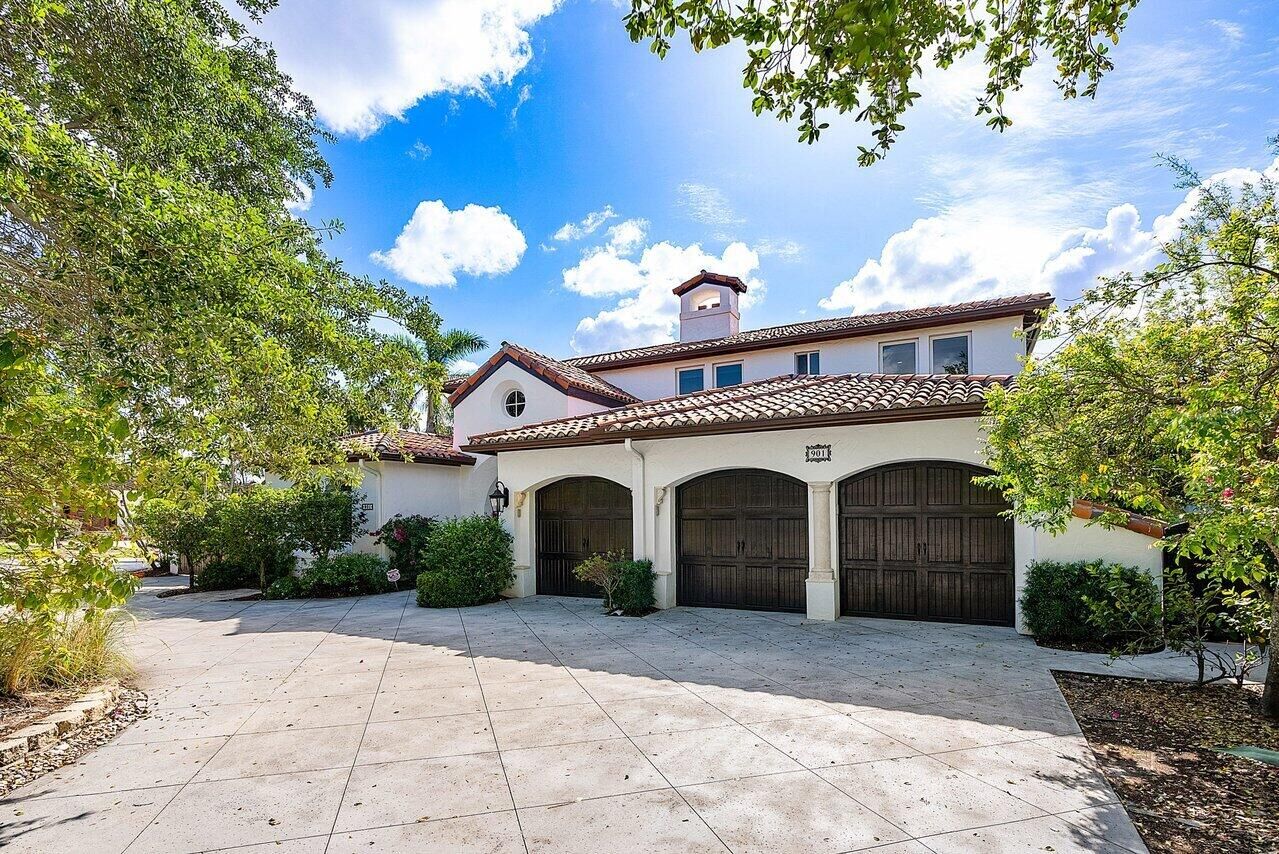 Property Photo:  901 NW 4th Court  FL 33432 