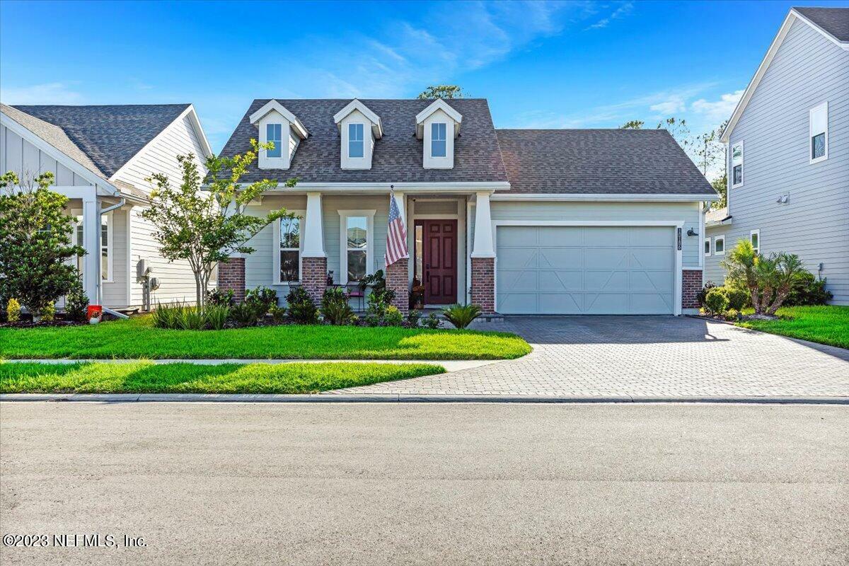 Property Photo: 10186 Fulcrum Avenue FL 32256