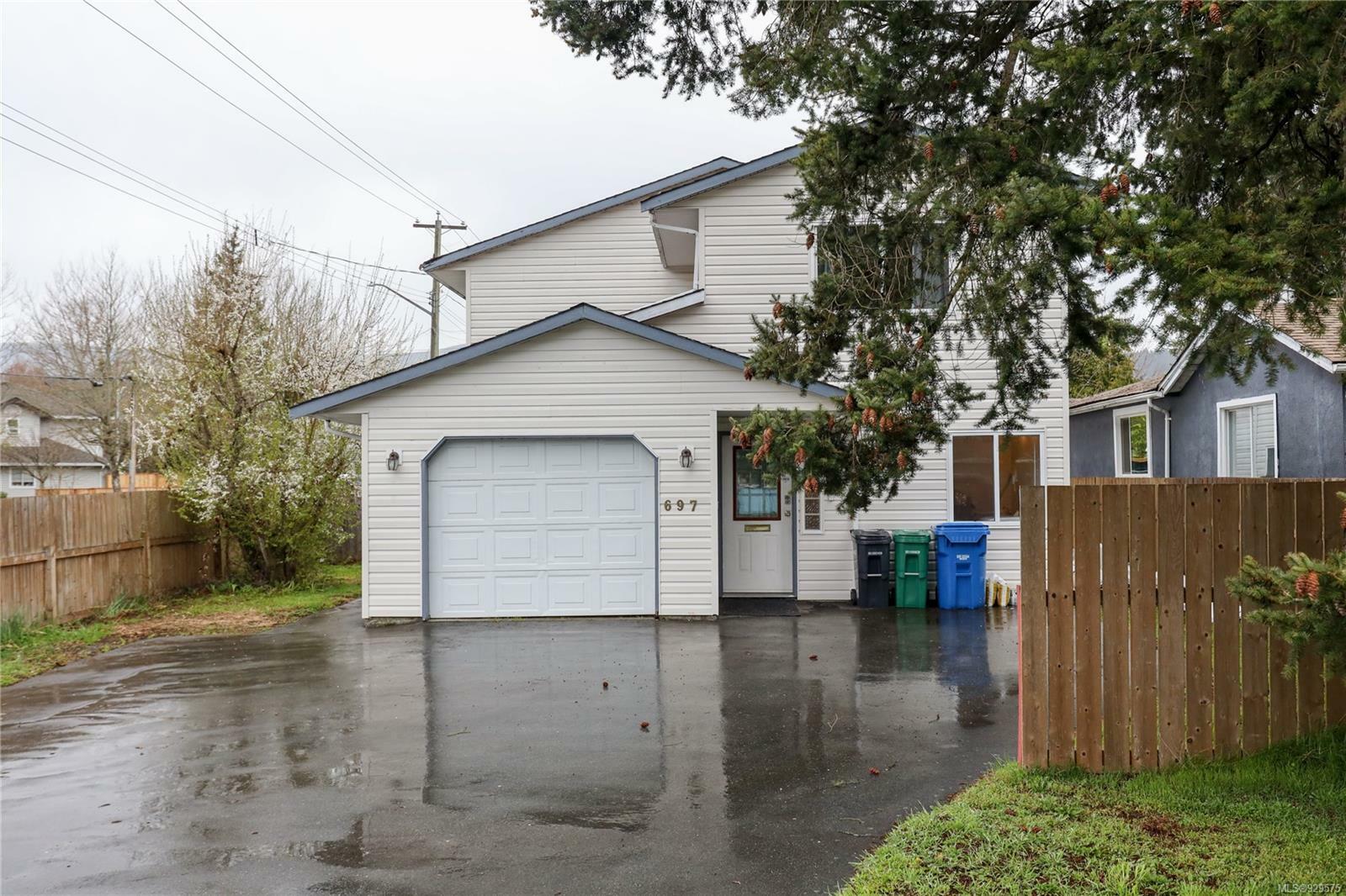 697 Winchester Ave  Nanaimo BC V9R 4B6 photo