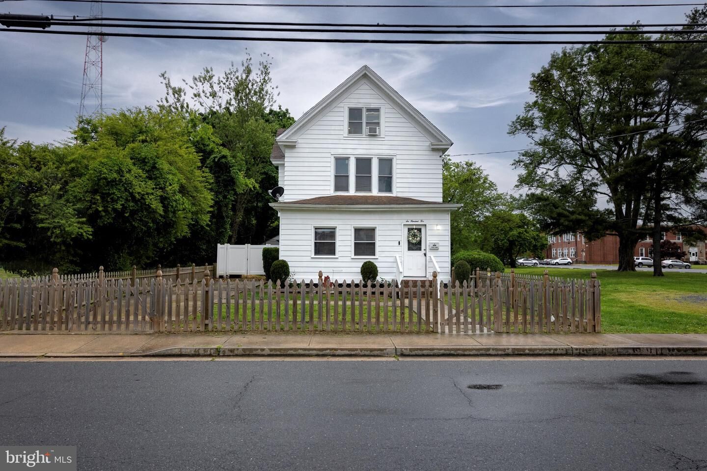 Property Photo:  602 Glasgow Street  MD 21613 
