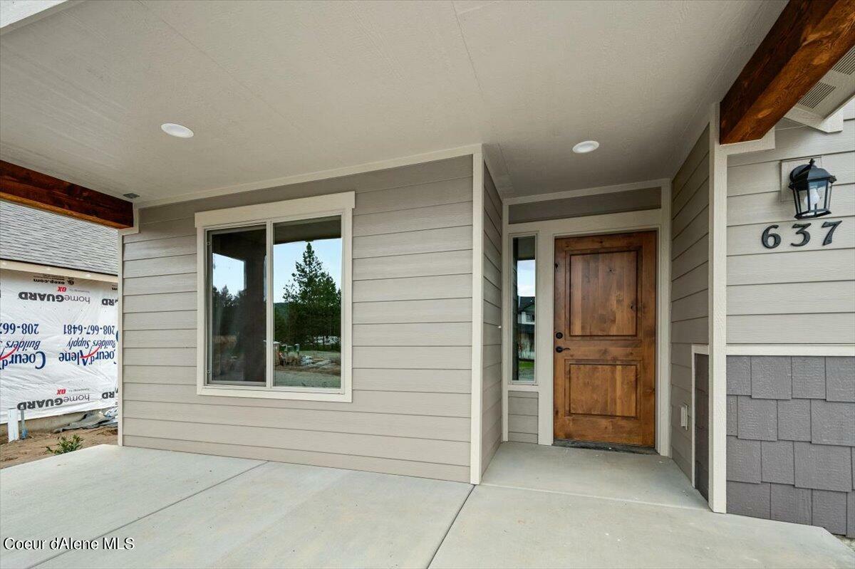 Property Photo:  686 East Valley St. S.  ID 83822 
