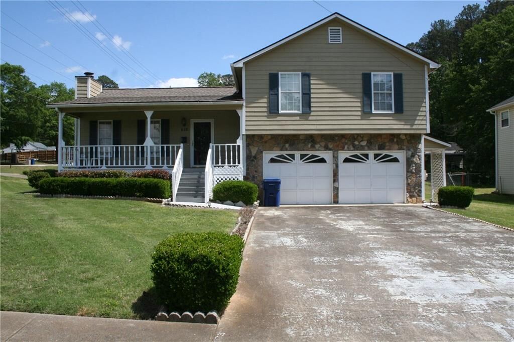 Property Photo:  101 Ashford Drive  GA 30132 