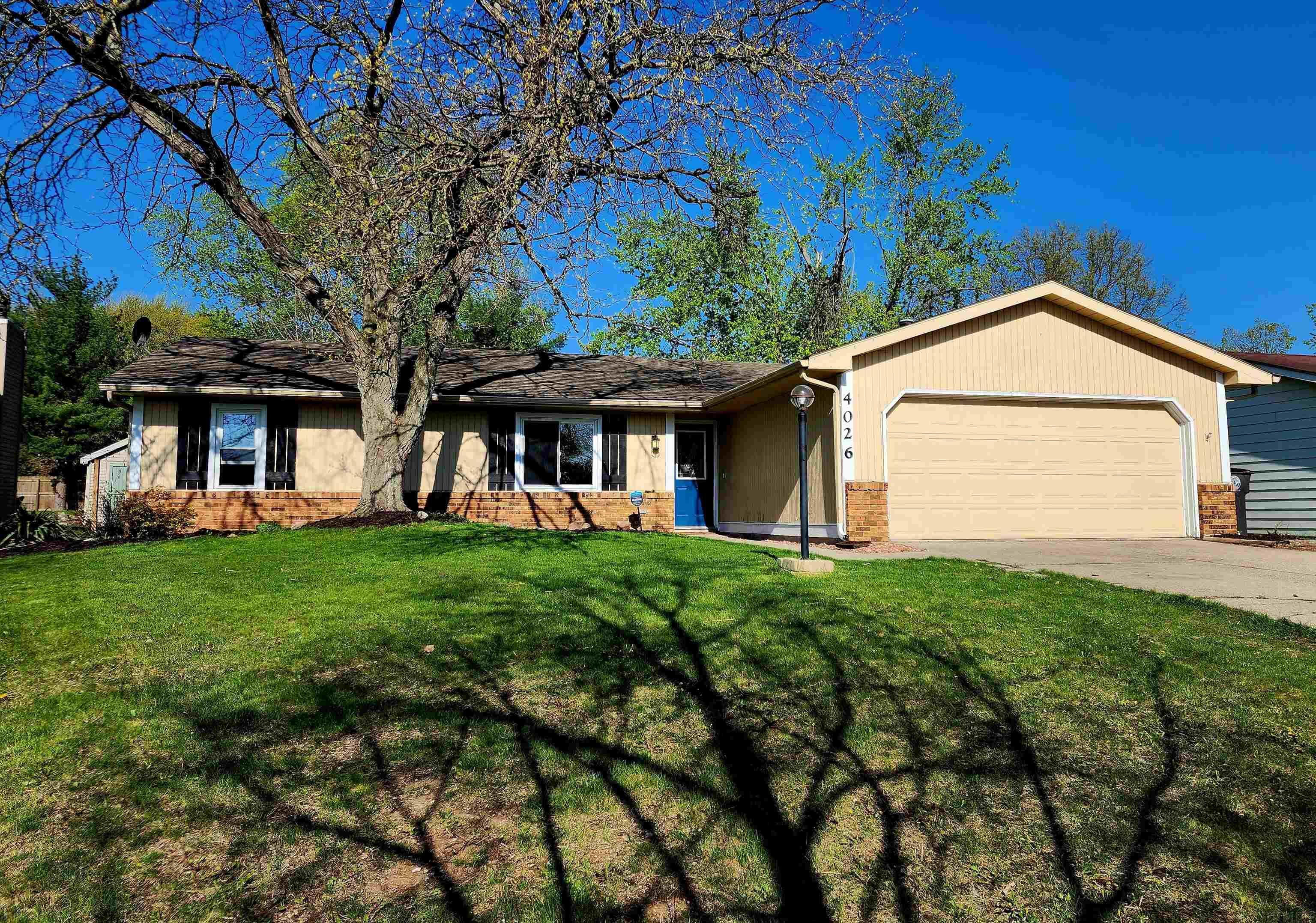 Property Photo: 4026 Summersworth Run IN 46804