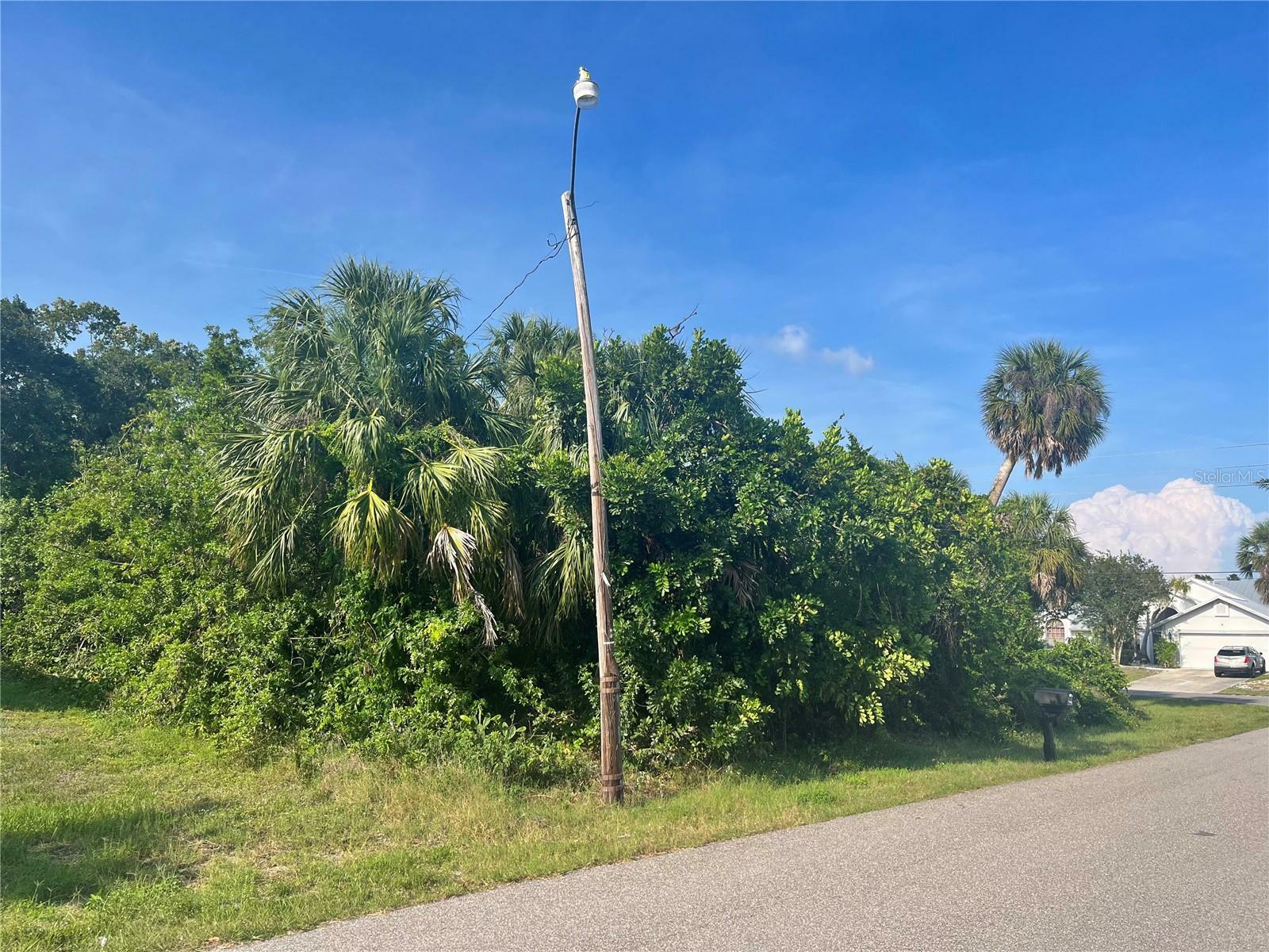 Property Photo: 18504 Yarbrough Avenue FL 33948