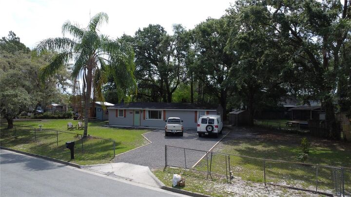 Property Photo: 2201 Bel Air Boulevard FL 32771