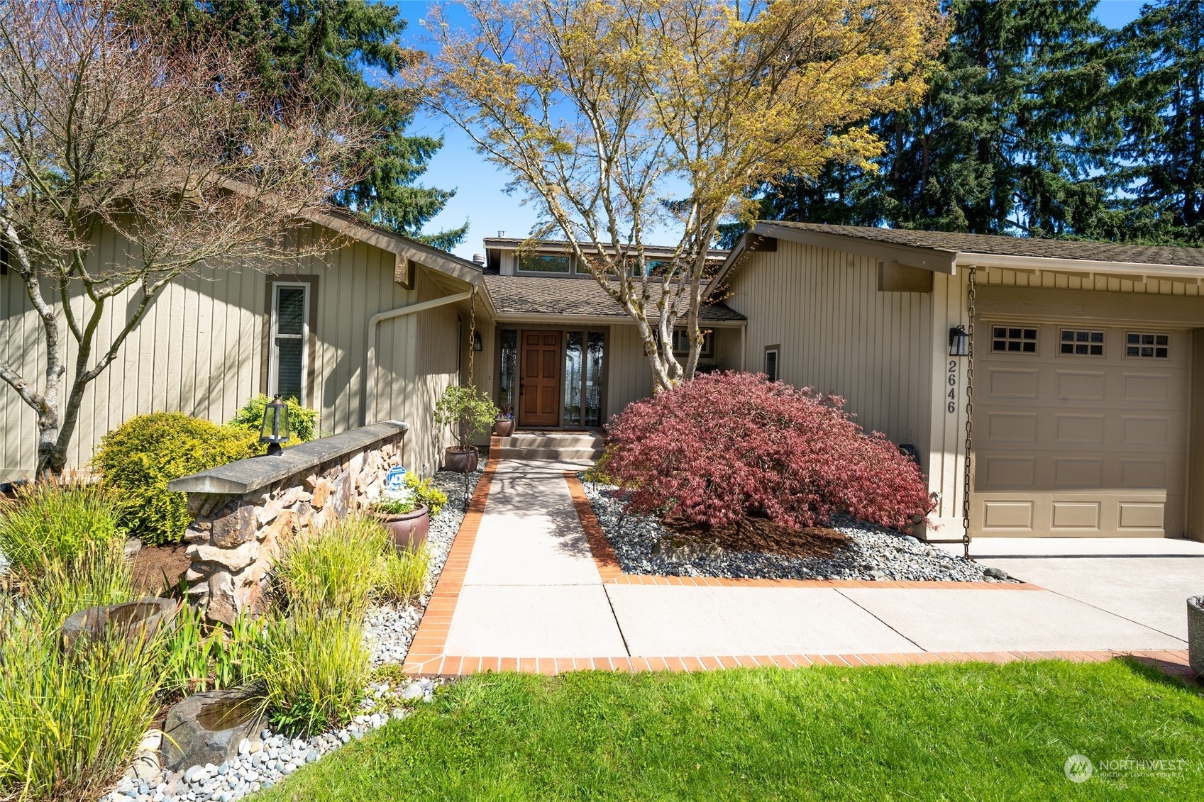 Property Photo:  2646 168th Avenue SE  WA 98008 