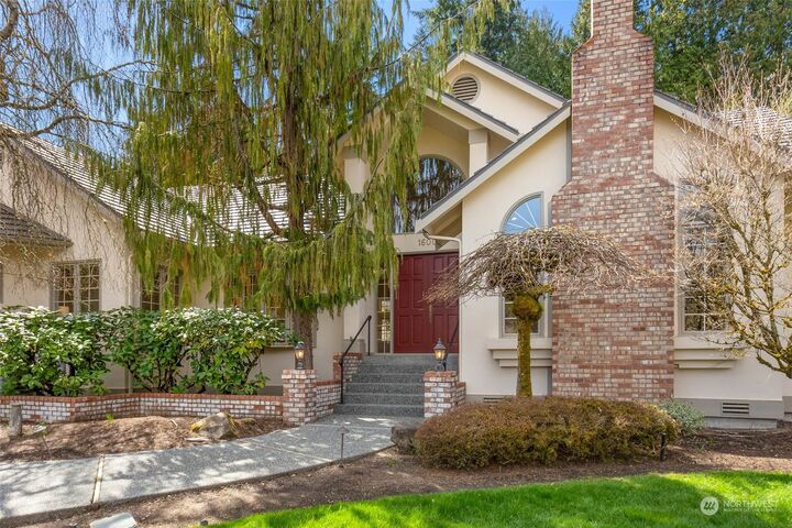 Property Photo: 1600 148th Place SE WA 98012