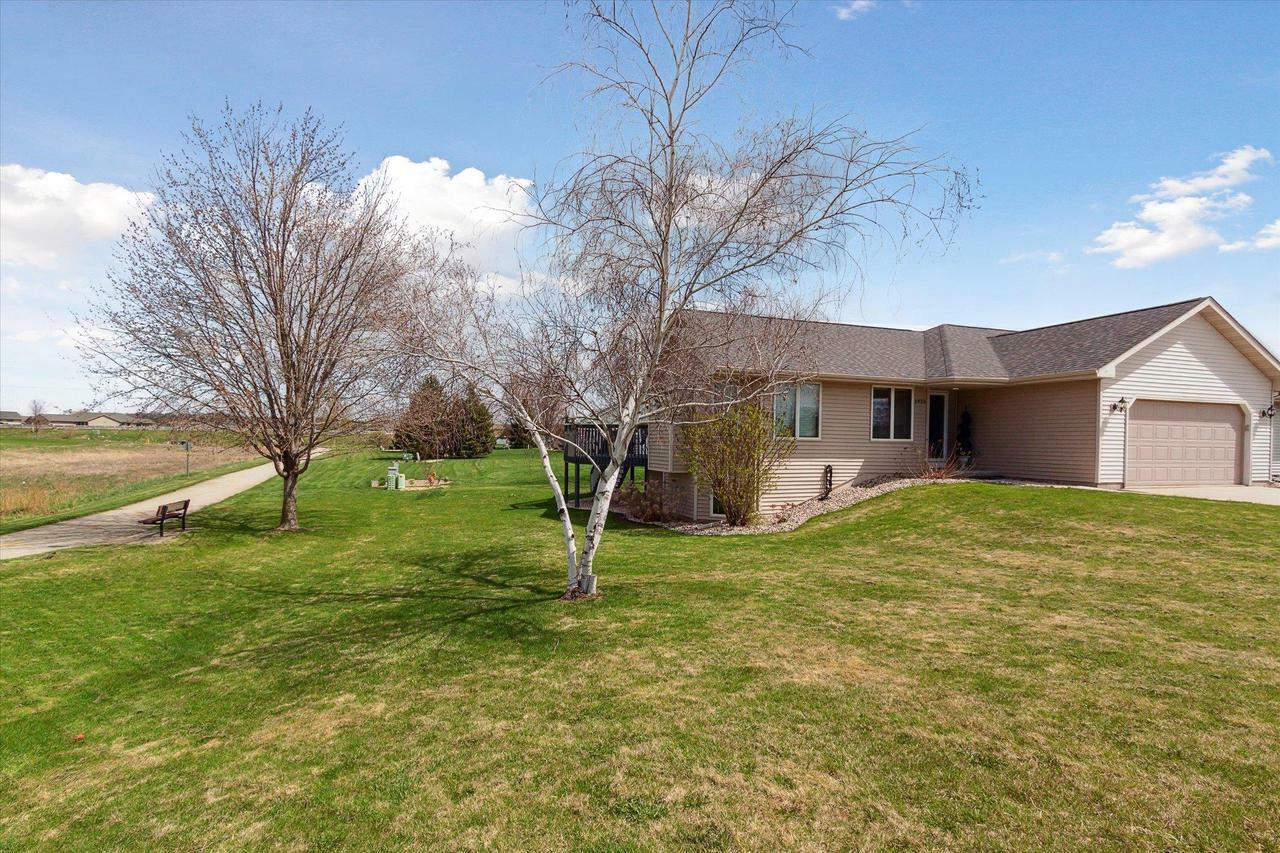 Property Photo:  3925 Curry Ln  WI 53546 