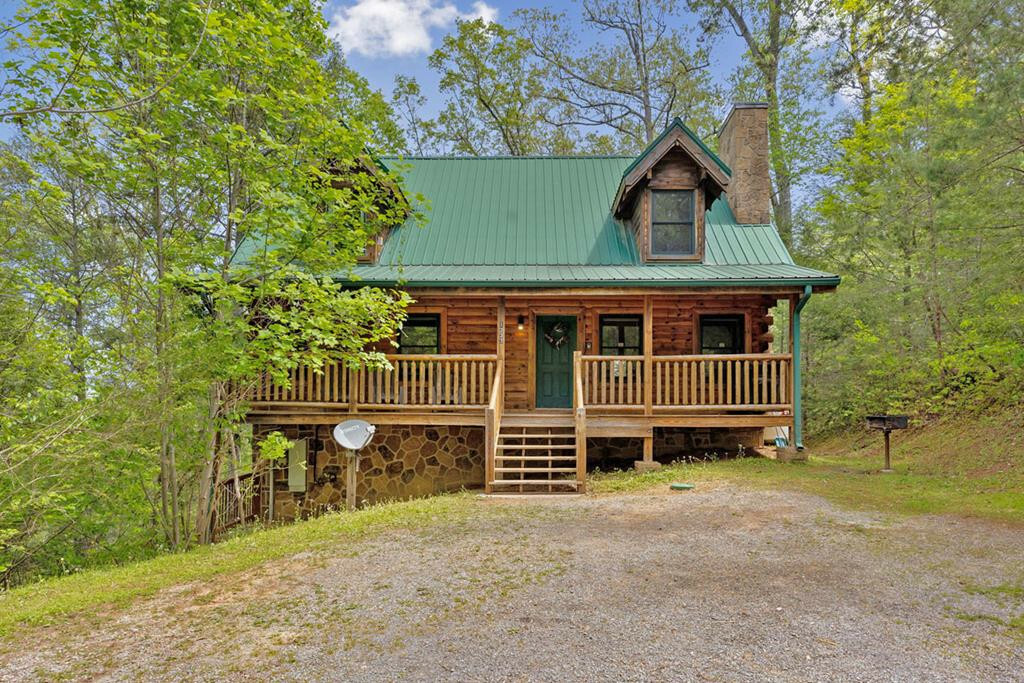 Property Photo: 1237 Secona Way TN 37876