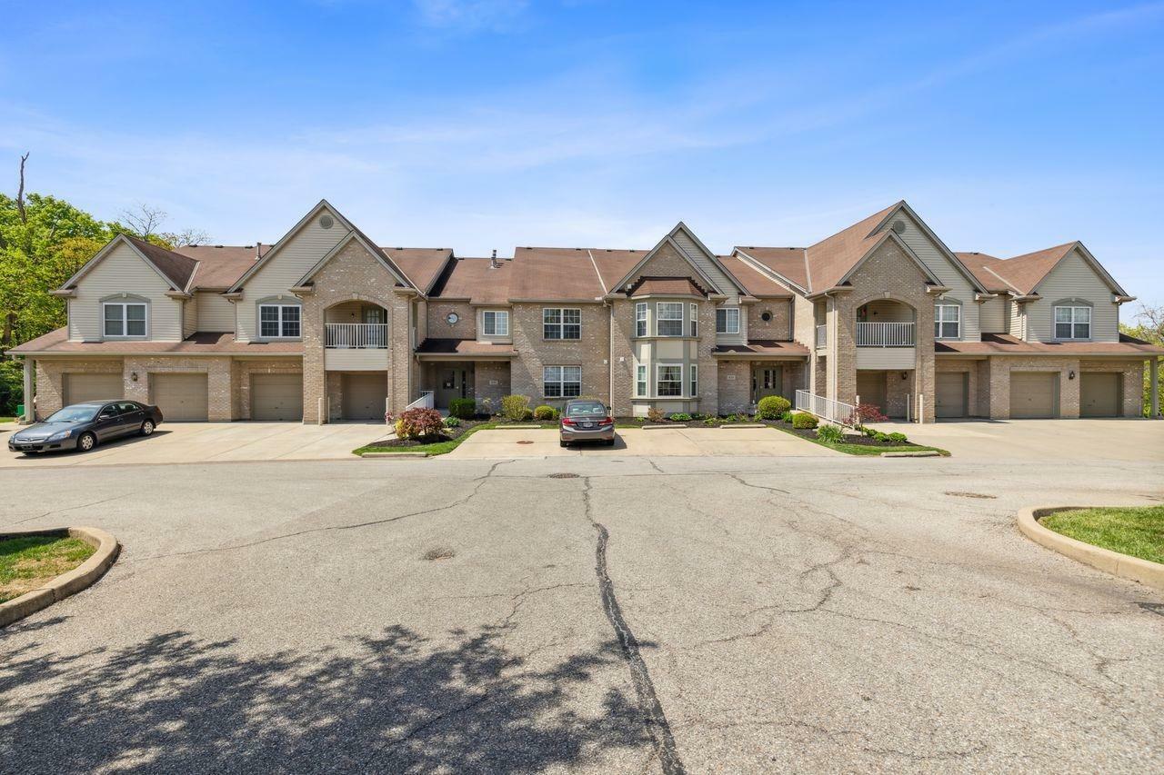 Property Photo: 831 Neeb Rd 2 OH 45233