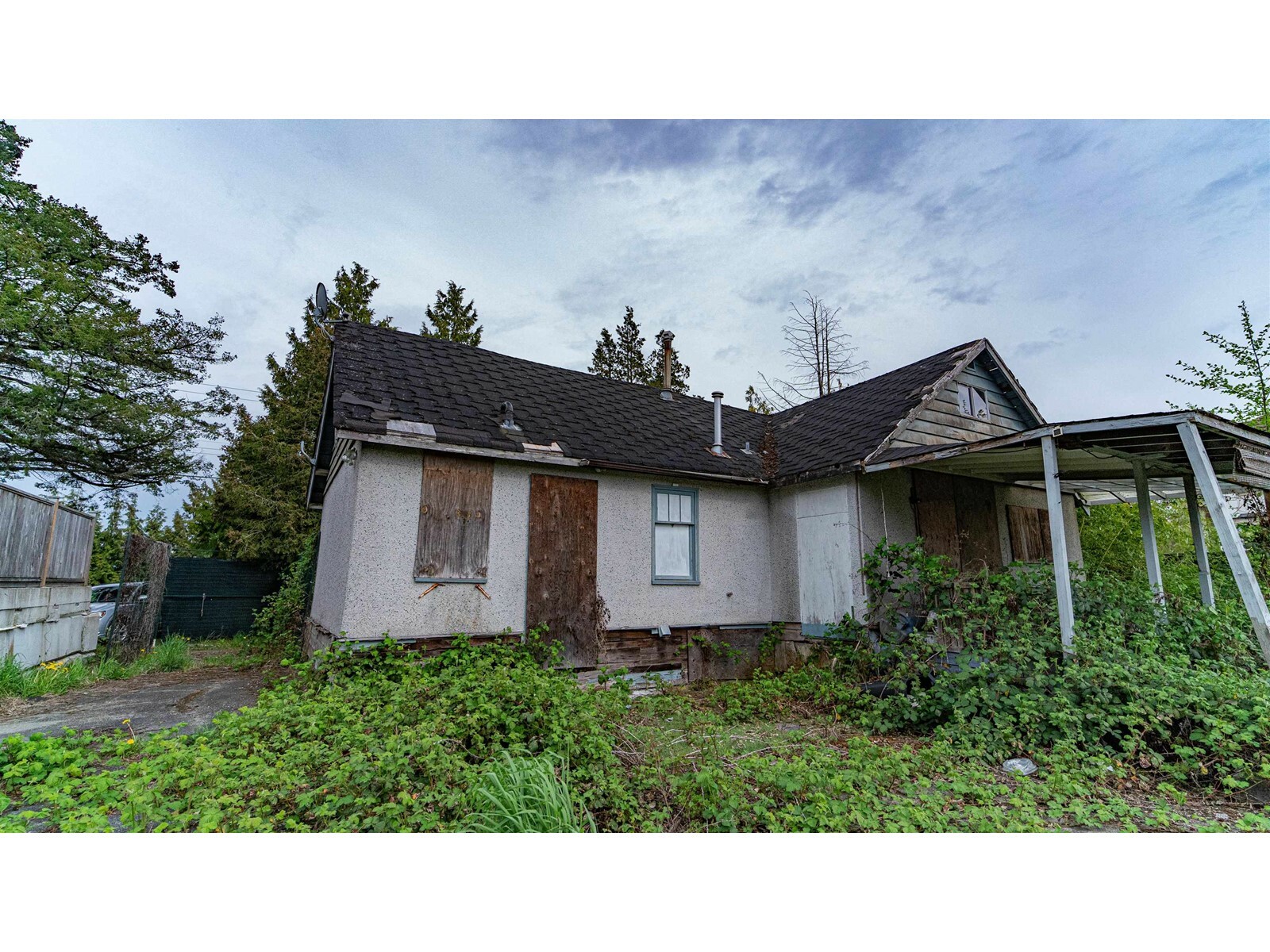 Property Photo:  10231 No. 6 Road  BC V6W1E6 